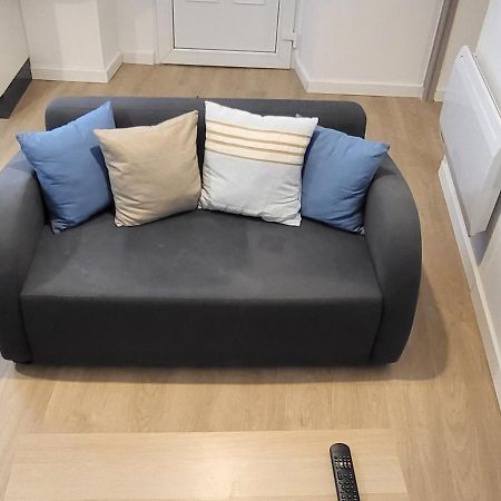 Appartement 1 Chambre, Cuisine, Coin Salon, Salle De Bain سان-كلود المظهر الخارجي الصورة