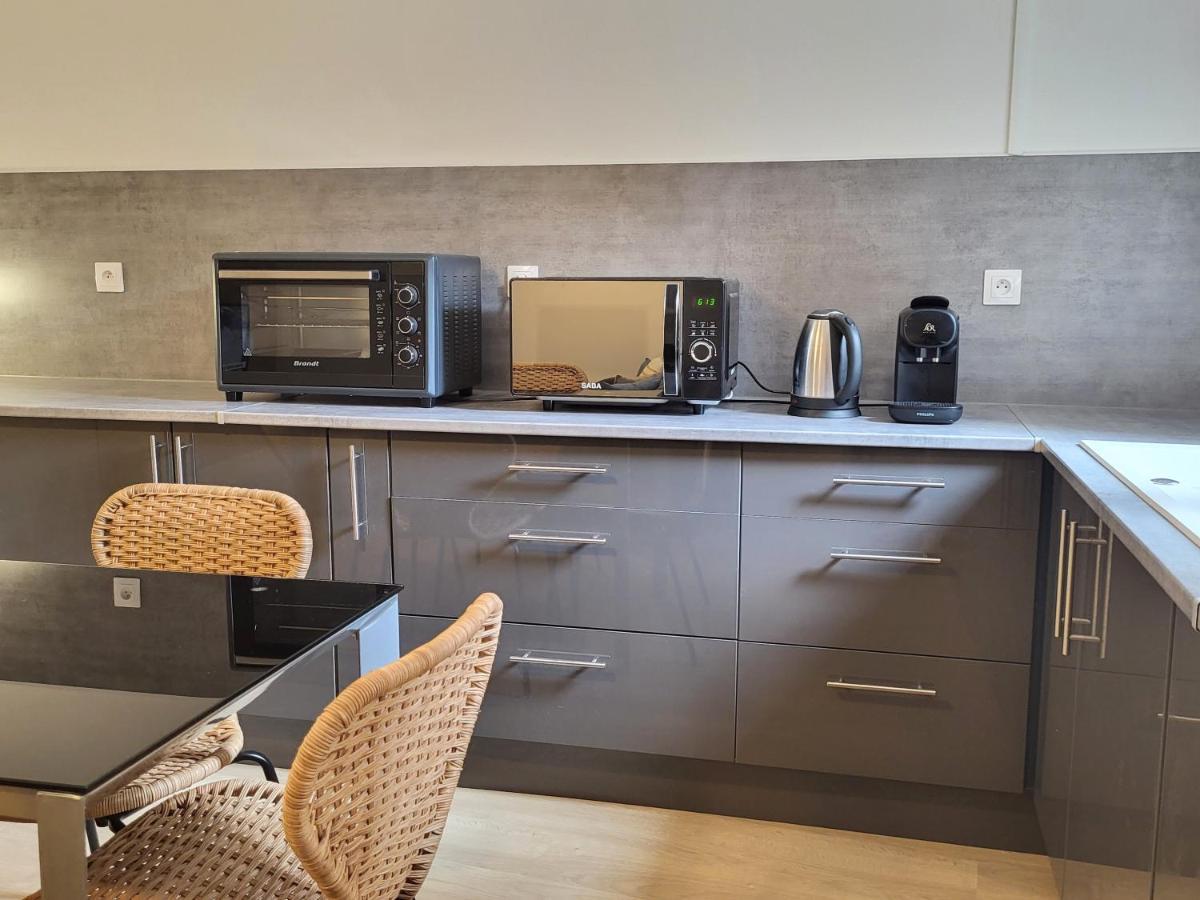 Appartement 1 Chambre, Cuisine, Coin Salon, Salle De Bain سان-كلود المظهر الخارجي الصورة
