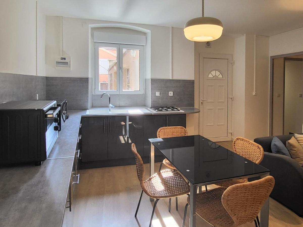 Appartement 1 Chambre, Cuisine, Coin Salon, Salle De Bain سان-كلود المظهر الخارجي الصورة